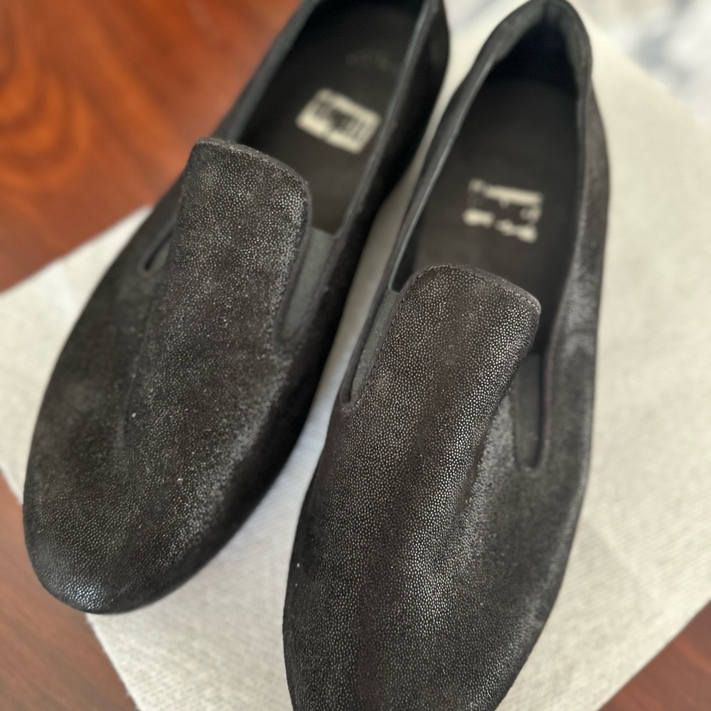 Fitflop shoes. Very light weight, Size 11.  Excellent condition.